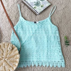 🆕❗️NWOT Forever 21 festival top❗️🆕